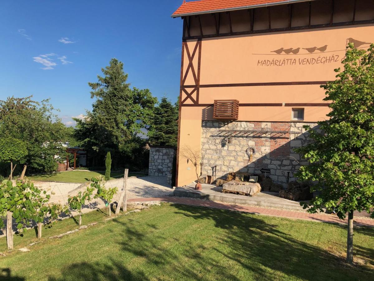 Hotel Madarlatta Vendeghaz Fertőrákos Exterior foto